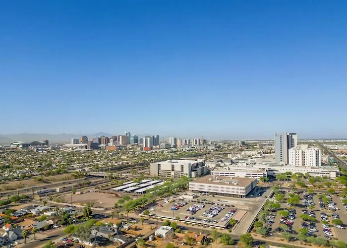 Adorable - In * Phoenix